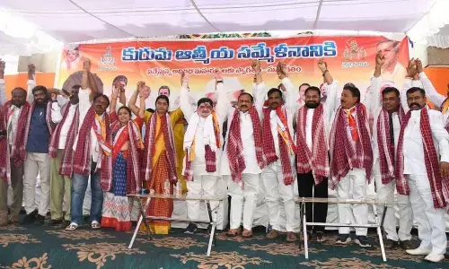 LS polls: Cong revs up outreach prog to tilt scales in its favour