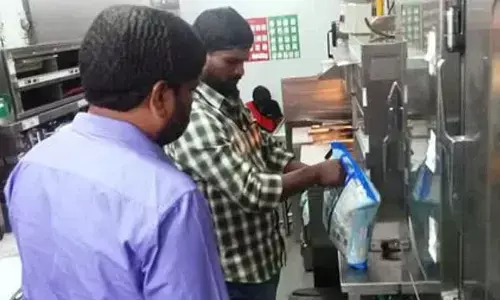 FSSAI inspects mall, issues hygiene notices