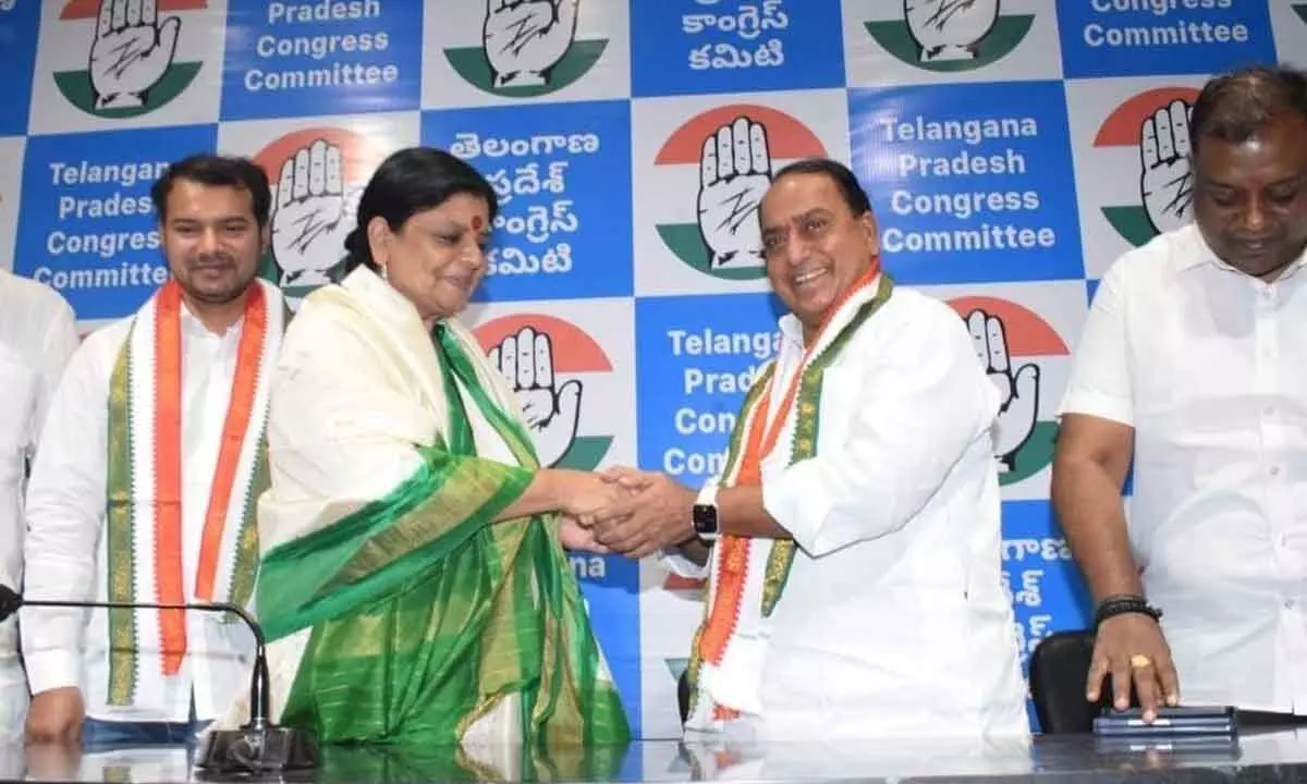 Indrakaran Reddy joins Congress