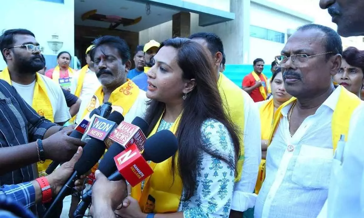 Ponguru Sharani, daughter of Nellore City TDP MLA candidate Dr P Narayana, campaigning in  support of her father at 11th division in Nellore city on Thursday