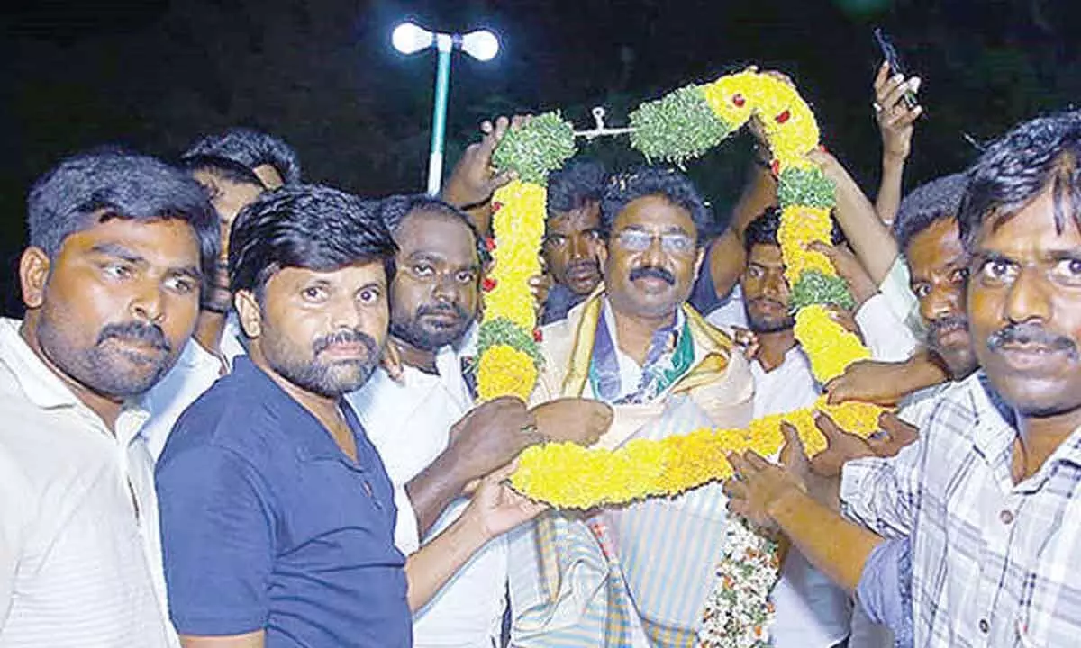 YSRCP Kondapi candidate Dr Audimulapu Suresh being welcomed by people in Ponnaluru mandal on Thursday