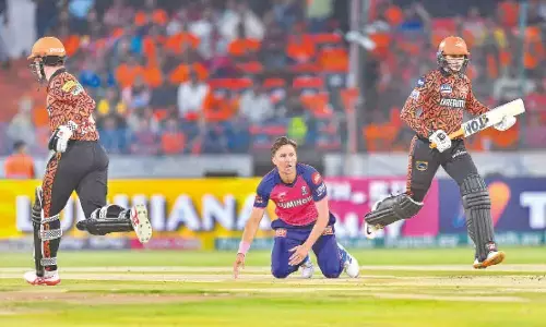 SRH clinch dramatic one-run win over RR