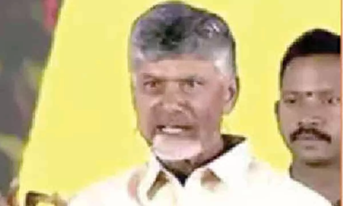 Vijayawada: Chandrababu Naidu promises better PRC for employees