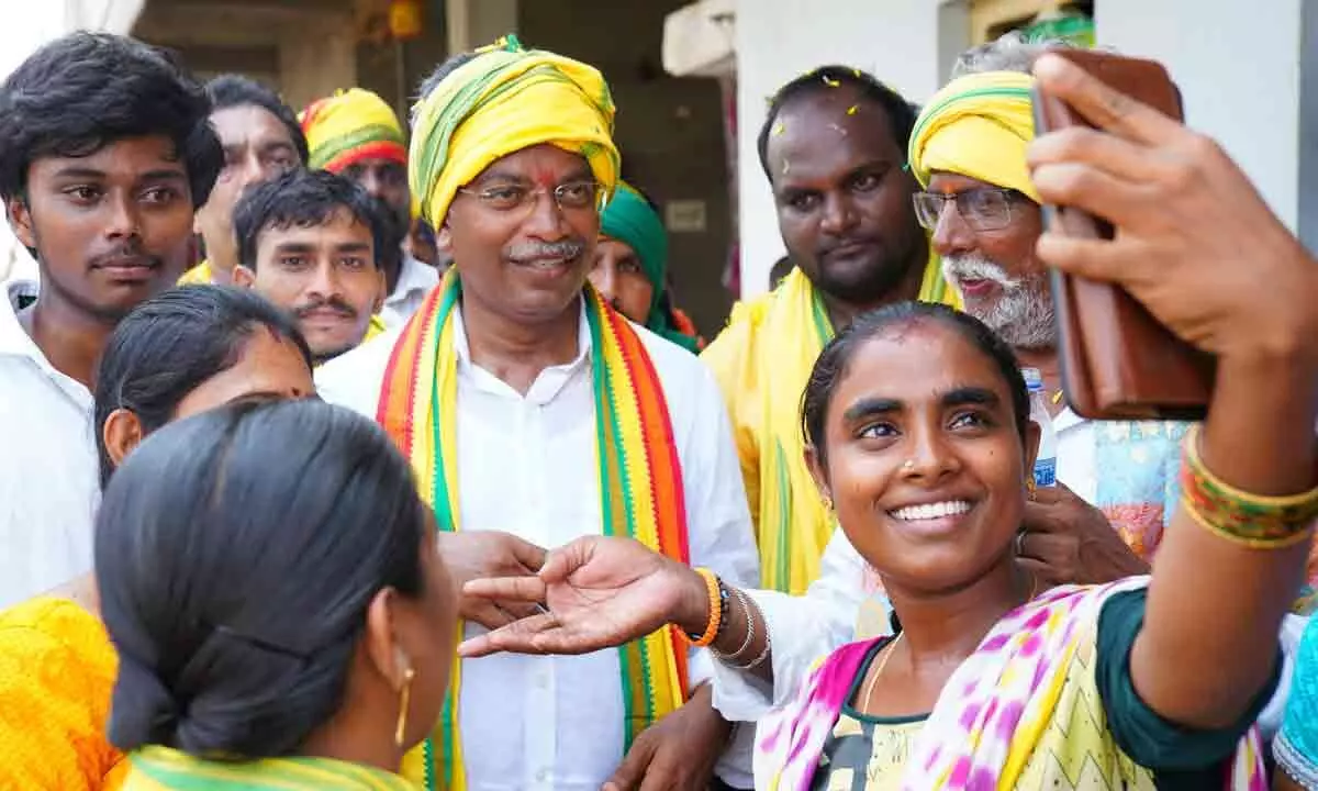 Vasantha Krishna Prasad and Keshineni Shivnath Conduct Election Campaign in Pondugula Village