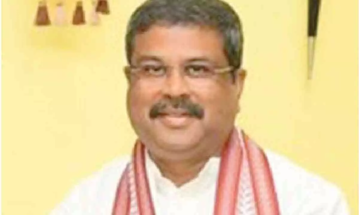 Outsiders in CMO attempting to take over State says Dharmendra Pradhan