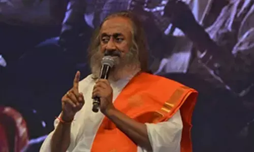 Viksit Bharat Ambassador event: Sri Sri Ravi Shankar heaps praise on PM Modi for Kashi facelift