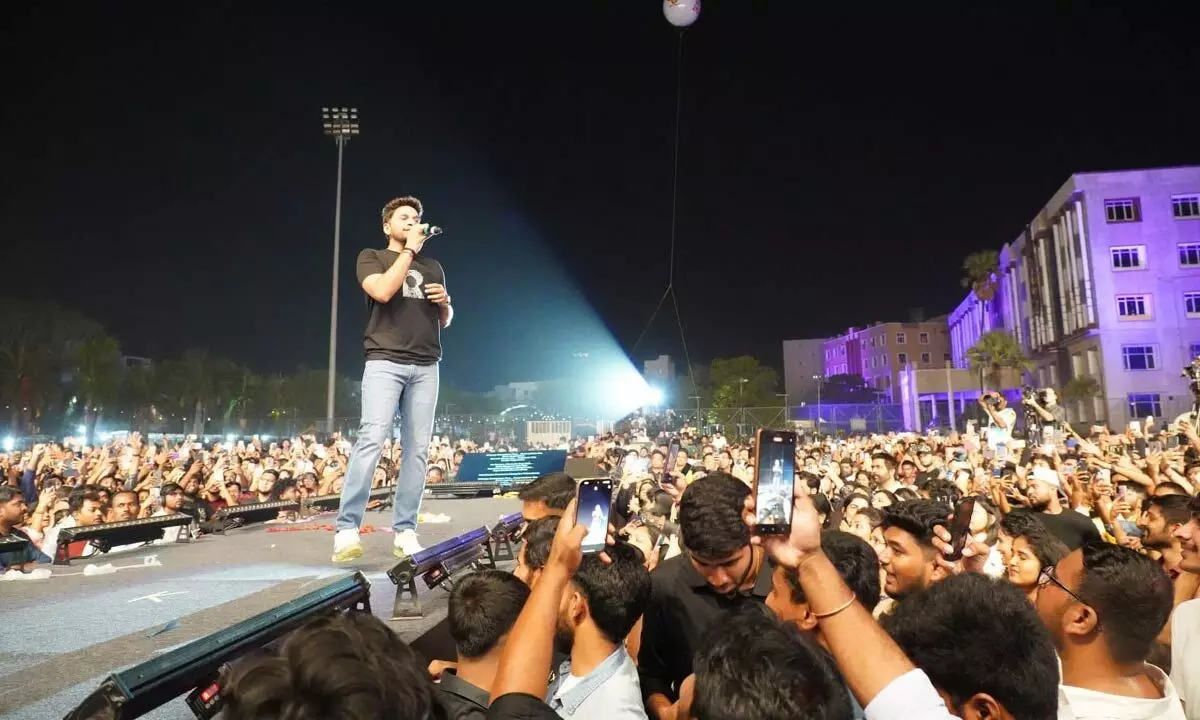 Singer Karthik put up a spectacular show at TKR college fest Shiznay 2024