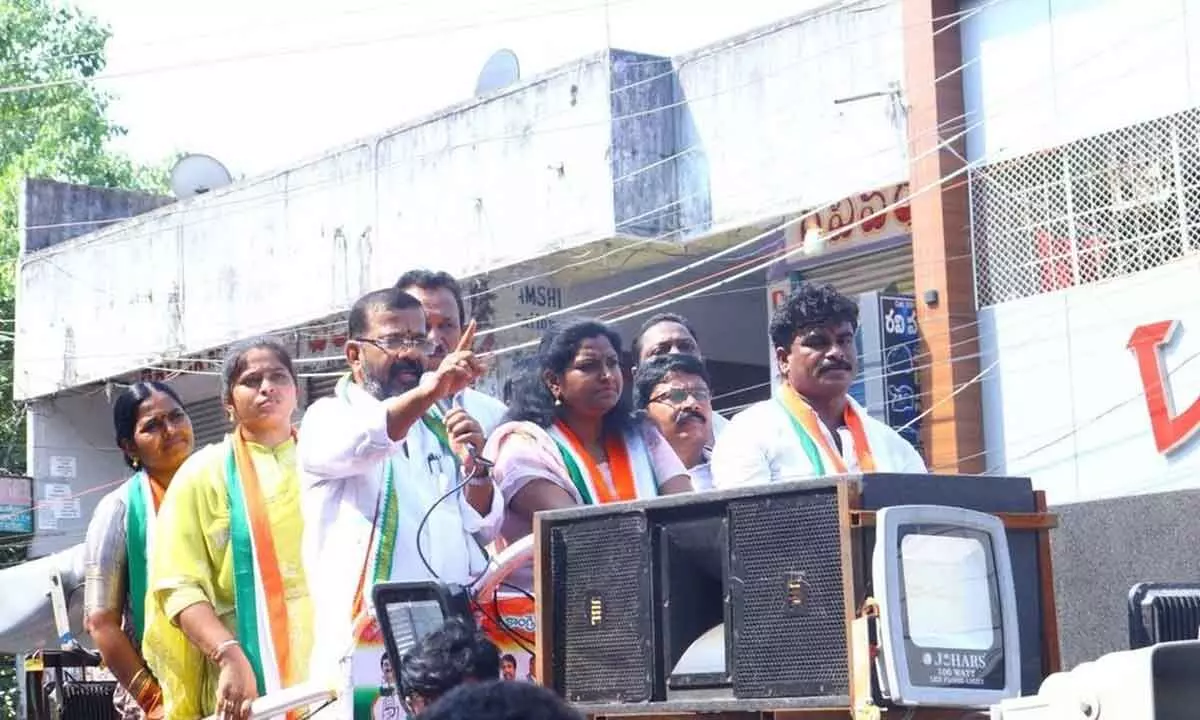 Congress’ Warangal Lok Sabha candidate Dr Kadiyam Kavya and Warangal West MLA Naini Rajender Reddy campaigning in Kazipet on Sunday