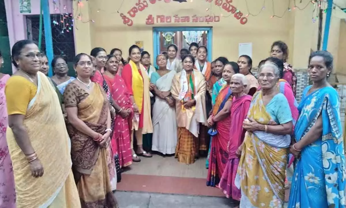 Padmaja Campaigns for Janasena NDA MLA Candidate in Visakha South Constituency