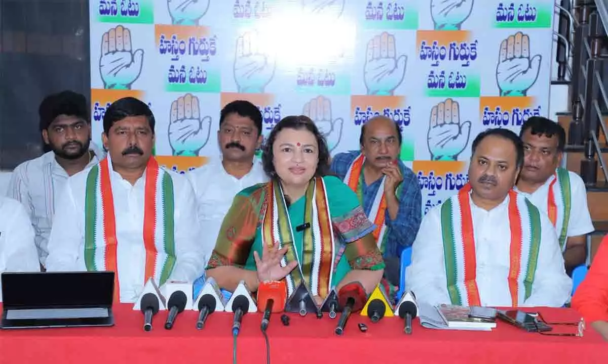 Congress stands for National unity says Arathi Krishna