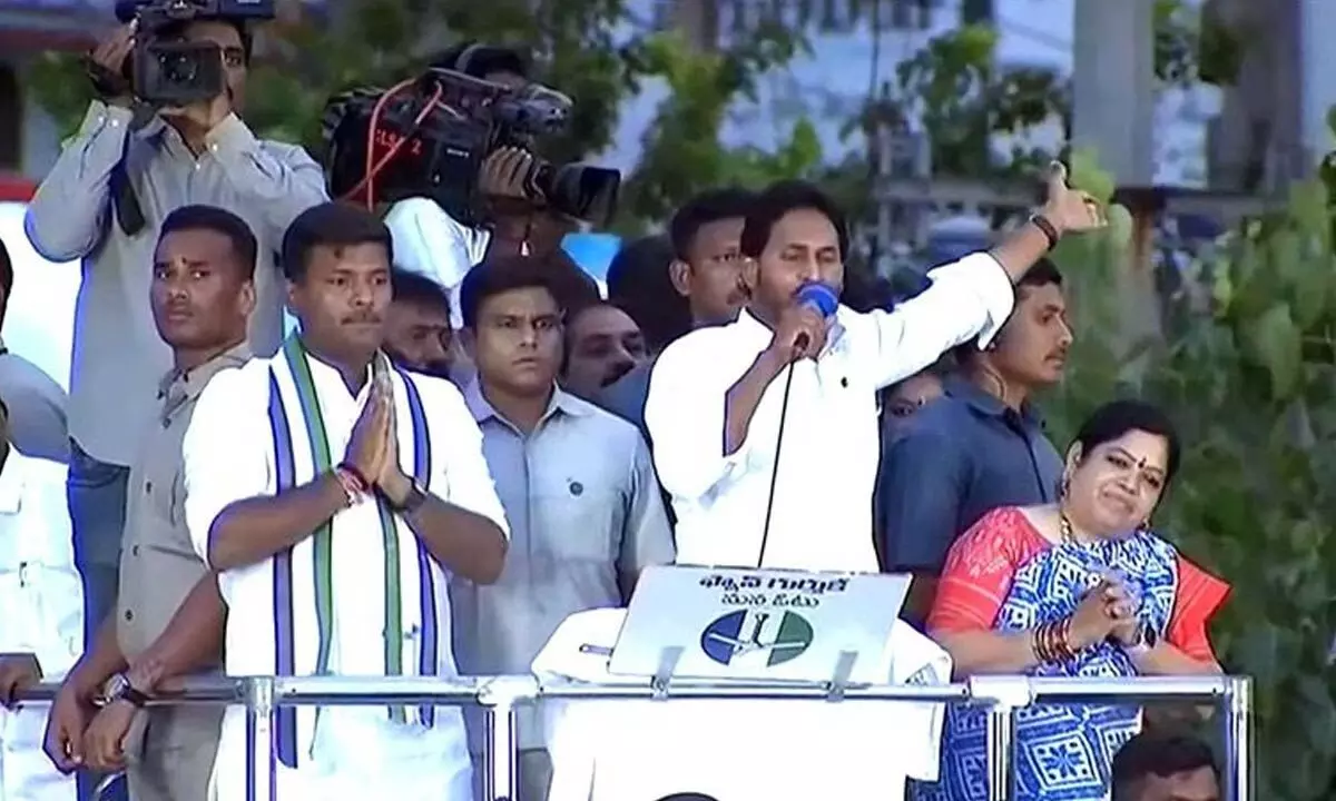 Vote for alliance means nod to privatisation of VSP, warns Jagan