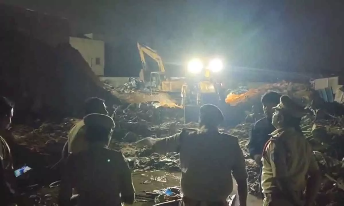 7 Workers Killed as Retaining Wall Collapses Due to Heavy Rain in Hyderabad