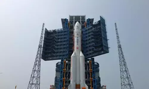 Chinas Change-6 enters lunar orbit after near-moon braking