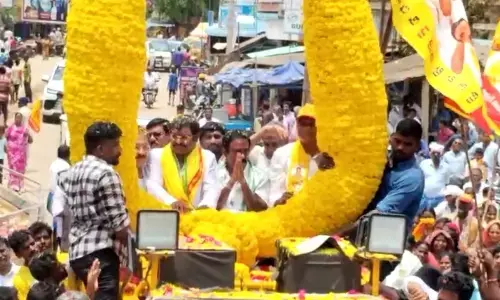 Massive Turnout in Allur for Bike Rally in support and f NDA candidate