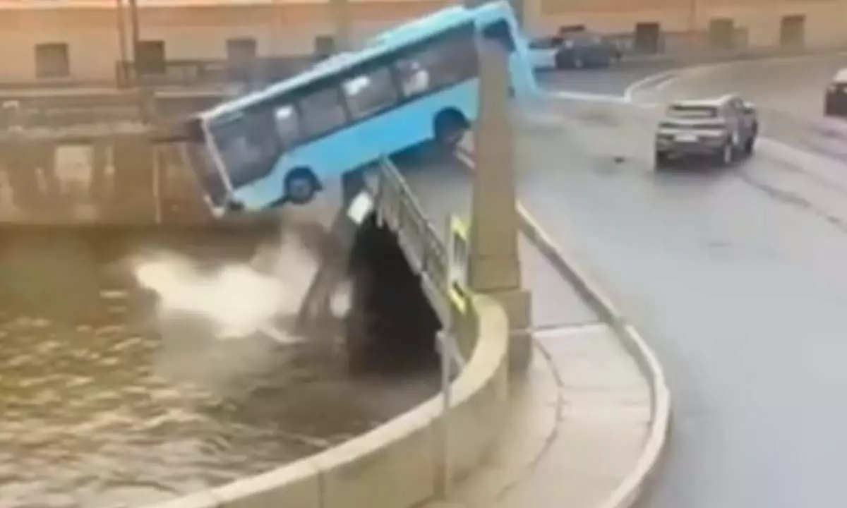 Three dead as bus falls into river in Russias St Petersburg