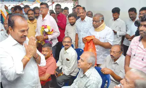 Bhumana trying to win with bogus votes - Jangalapalli Srinivasulu