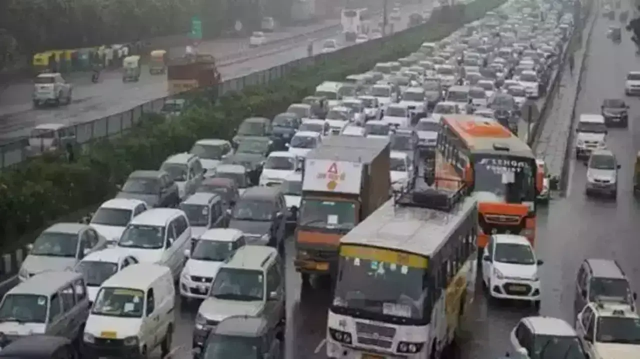 Hyderabad-Vijayawada Highway witness huge traffic as people flock to home town for voting