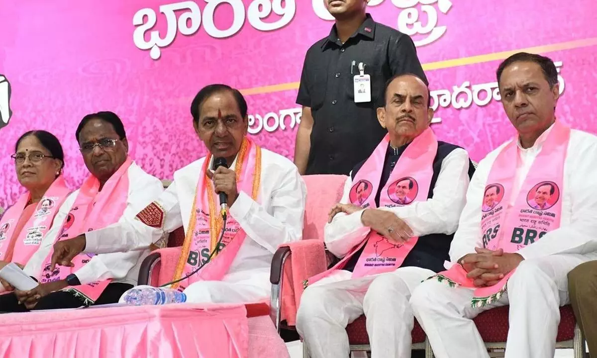 KCR dreams of becoming PM