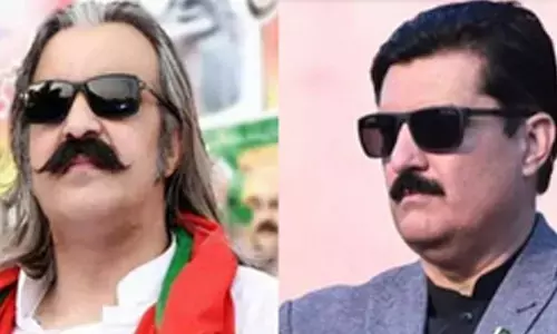 Khyber Pakhtunkhwa CM threatens to throw Governor out, turn his residence into museum