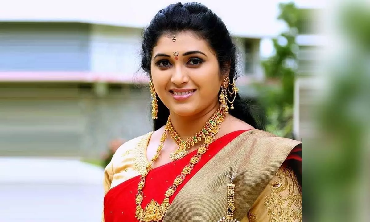 Trinayani serial actress Pavitra Jayaram dies in a road accident