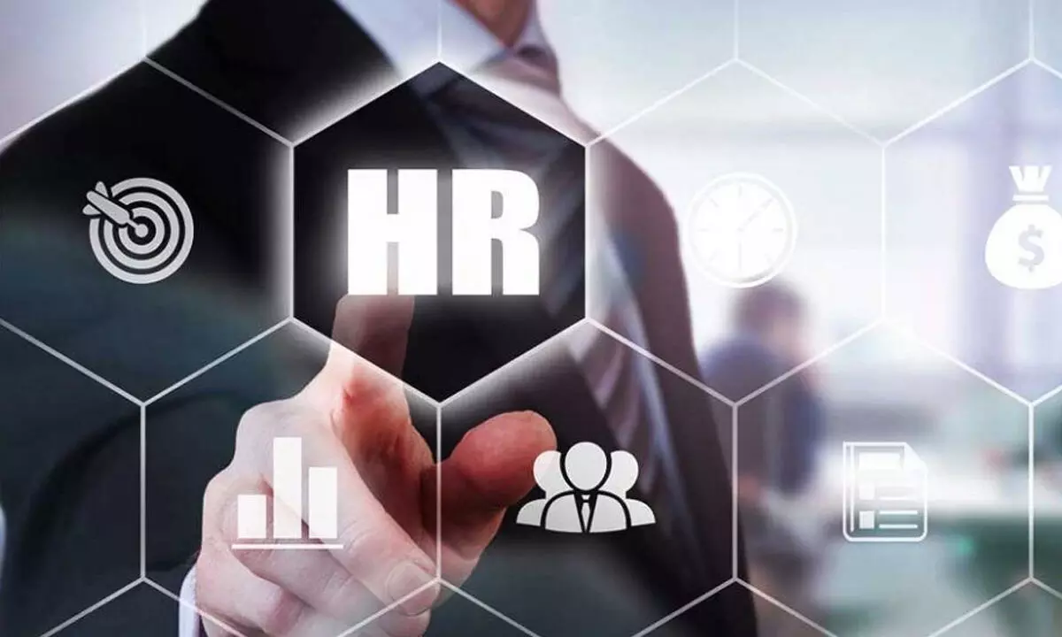 A comprehensive guide to pursuing a career in HR