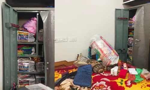 Nagarkurnool: Thieves who broke the lock of the house and stole