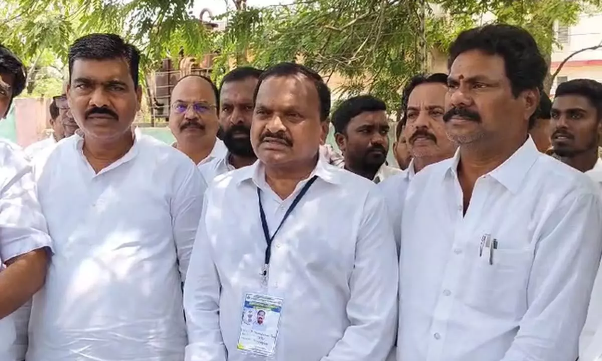 Medak BRS MP Candidate Encourages Voter Turnout During Polling Booth Visits