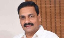 Sarvepalli YSR Congress Party nominee Kakani Govardhan along with his family members have exercised franchise at his native village Toderu of Podalakuru mandal on Monday.