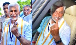 Nellore Lok Sabha YSRCP nominee Venumbaka Vijayasai Reddy has exercised his franchised at MKUP school located in Kondayapalem gate in nellore city on Monday.