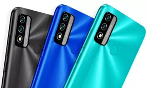 Smartphone sales in US expected to grow only 3 per cent by 2028: Report