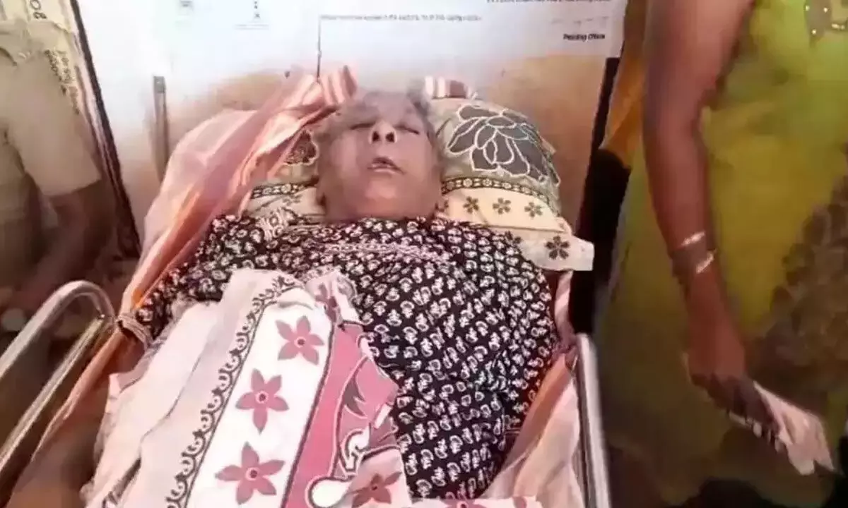 Eluru: 78-year-old ailing woman votes from stretcher