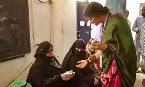 Madhavi Latha booked for asking Muslim women voters to lift veil
