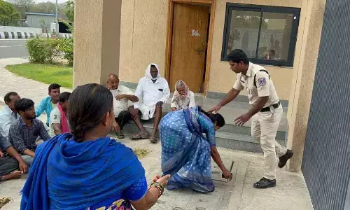 Tribal Farmers express concern over wet paddy at Bhuvanagiri collectorate, seeks purchase of crop
