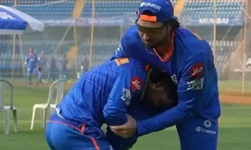 UWW ask fans to rate Ishan Kishan, Tim Davids wrestling moves