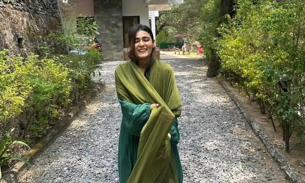 Shalini Pandey: Embraces cozy summer vibes amid vacation
