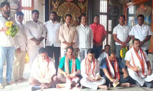BRS Graduate MLC by-election candidate for Nalgonda-Khammam -Warangal constituency, Economist Engula Rakesh Reddy performing pooja at Yadadri Shrine before launching his campaign on Thursday