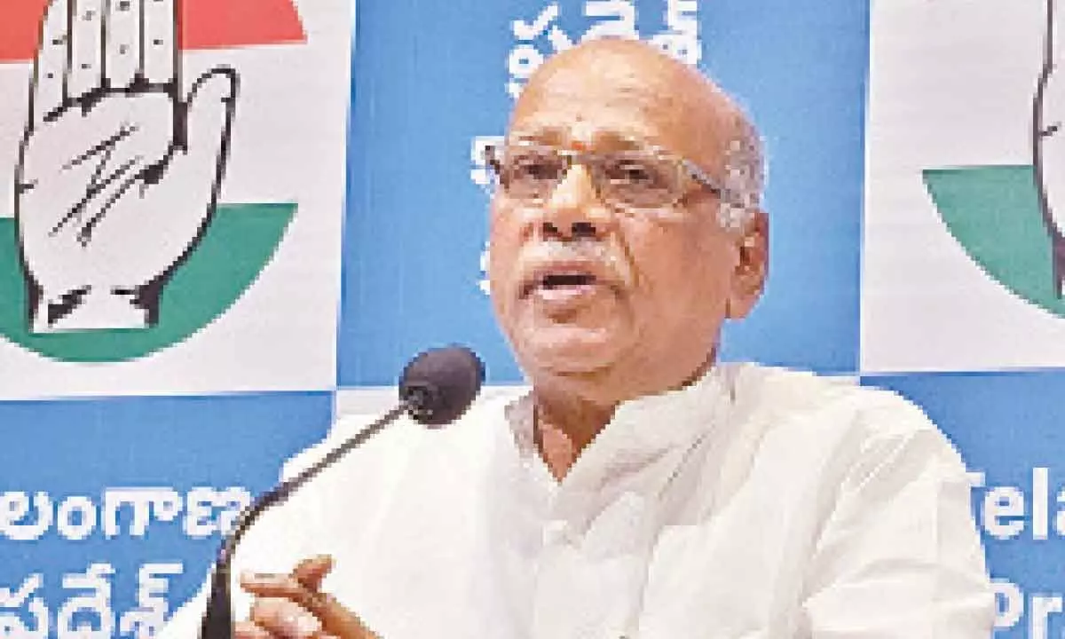 Delete names of voters in AP from TS list: Cong to EC