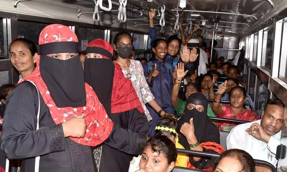 PM hates free bus service for women: Ponnam