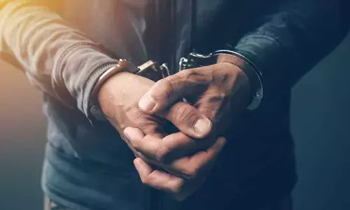 Hyderabad: Cops arrest man for cheating US-bound students