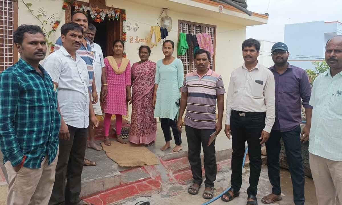 Nagarkurnool: Government junior college faculty's house campaign