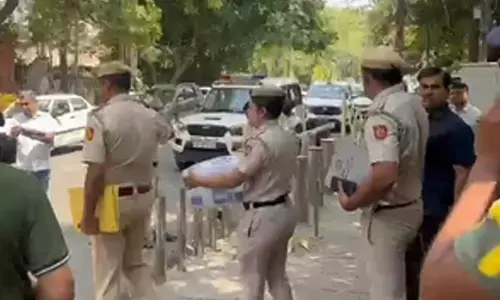 Delhi Police: Kejriwal Aide Allegedly Formats Phone, Non-Cooperative In Assault Probe