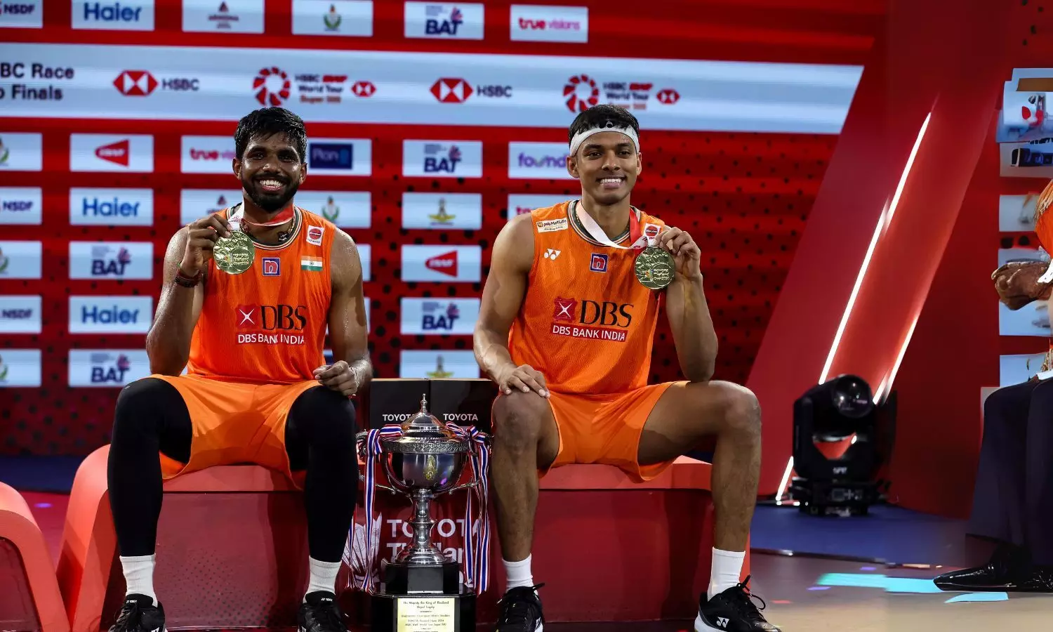 Satwiksairaj Rankireddy (L) and Chirag Shetty (R) with their Thailand Open 2024 title.(PC: Badminton Photo)