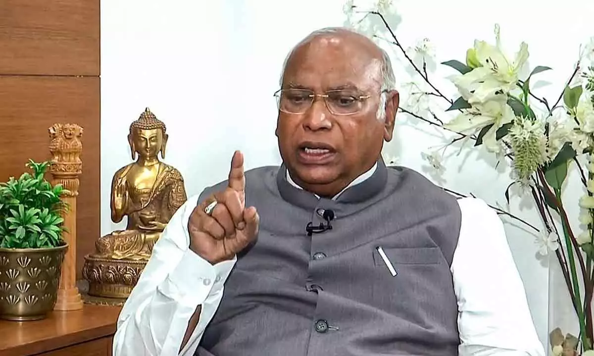 Temple-bulldoze charge an utter lie of PM: Kharge