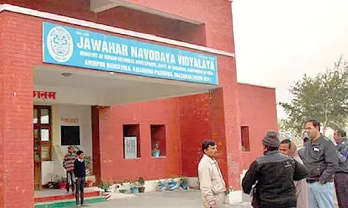 HC directs JNV not to deny admission to students