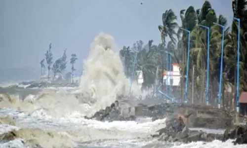 Severe cyclone likely to hit Bengal; NDRF teams deployed, Army & Navy on alert