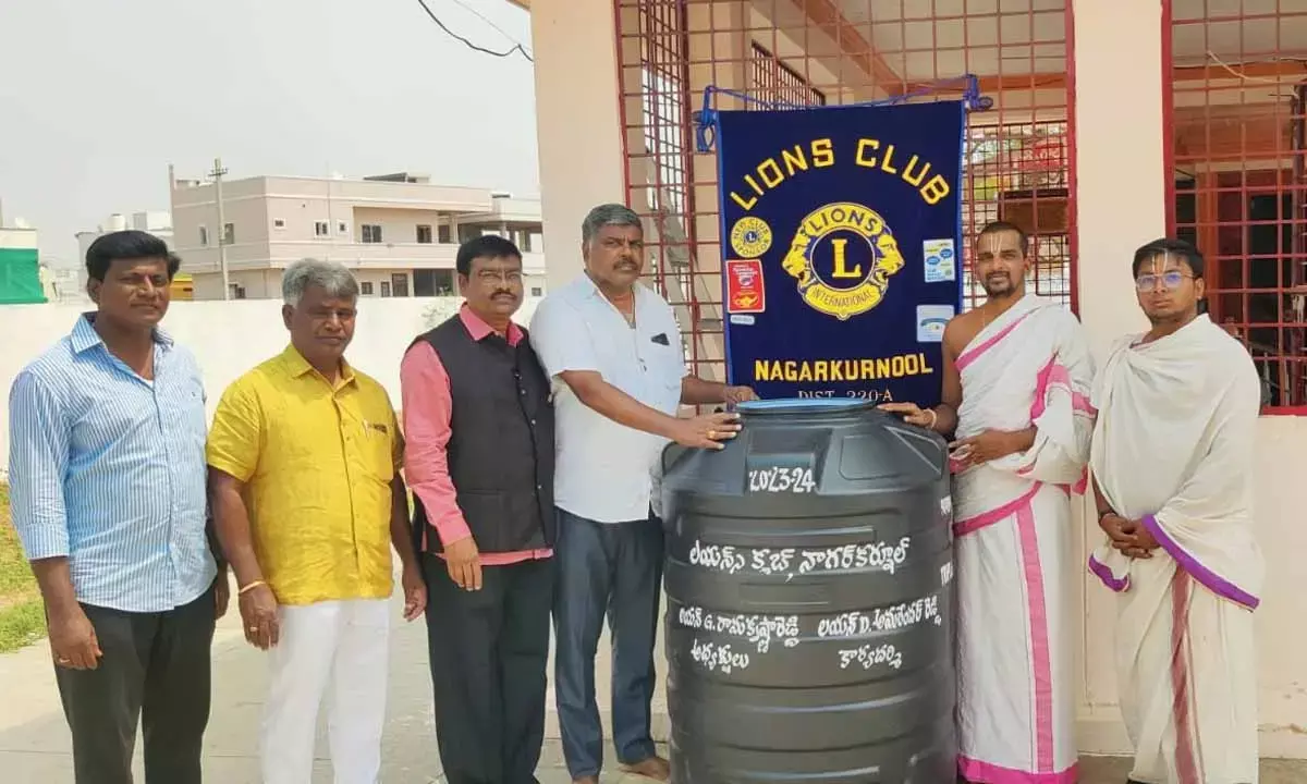 Water tank distribution