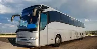 How to Save Money on Coach Bus Rental for Group Travel