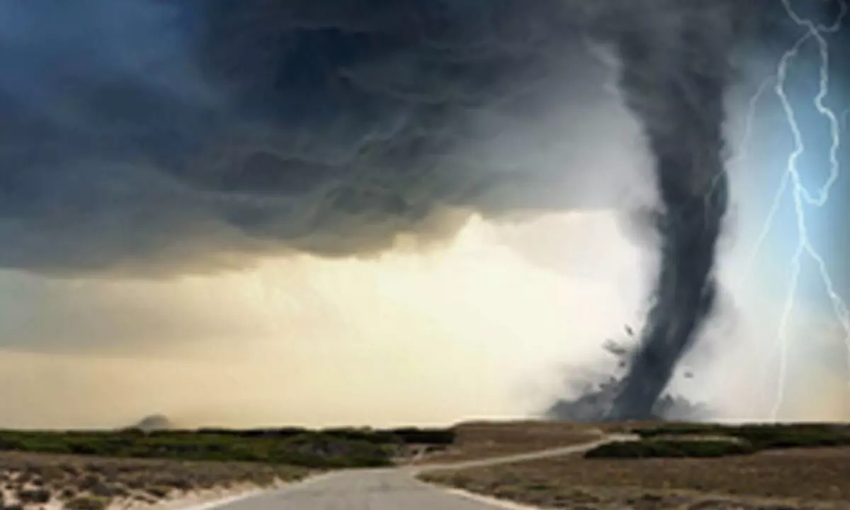 Severe weather with tennis ball-sized hailstones, tornadoes in parts US leave 15 dead