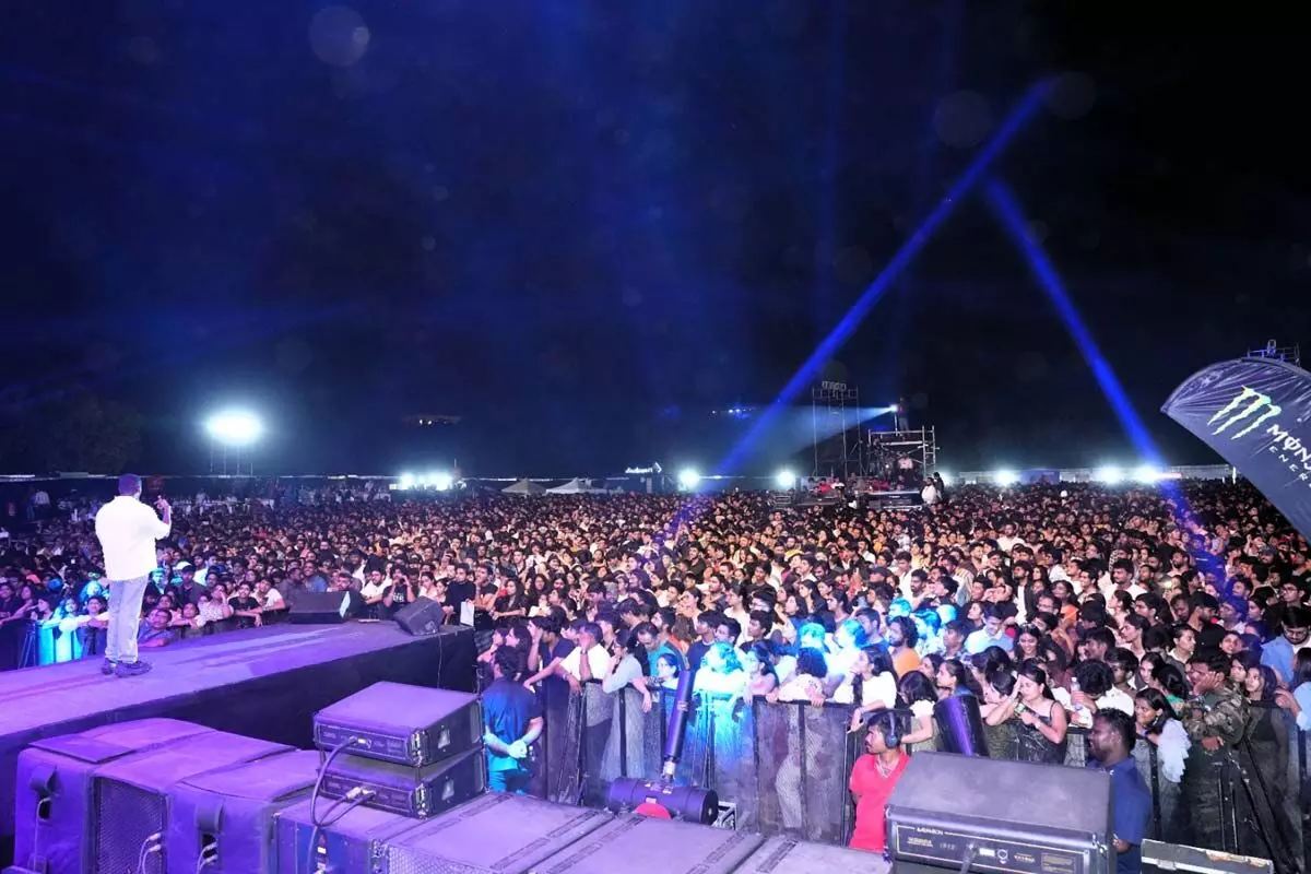 Armaan Malik mesmerizes Hyderabad with his magical voice