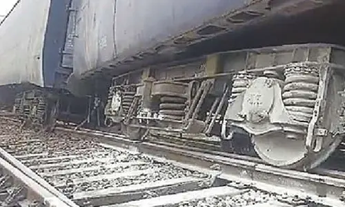 Railway traffic hit between TS, AP as goods train derails